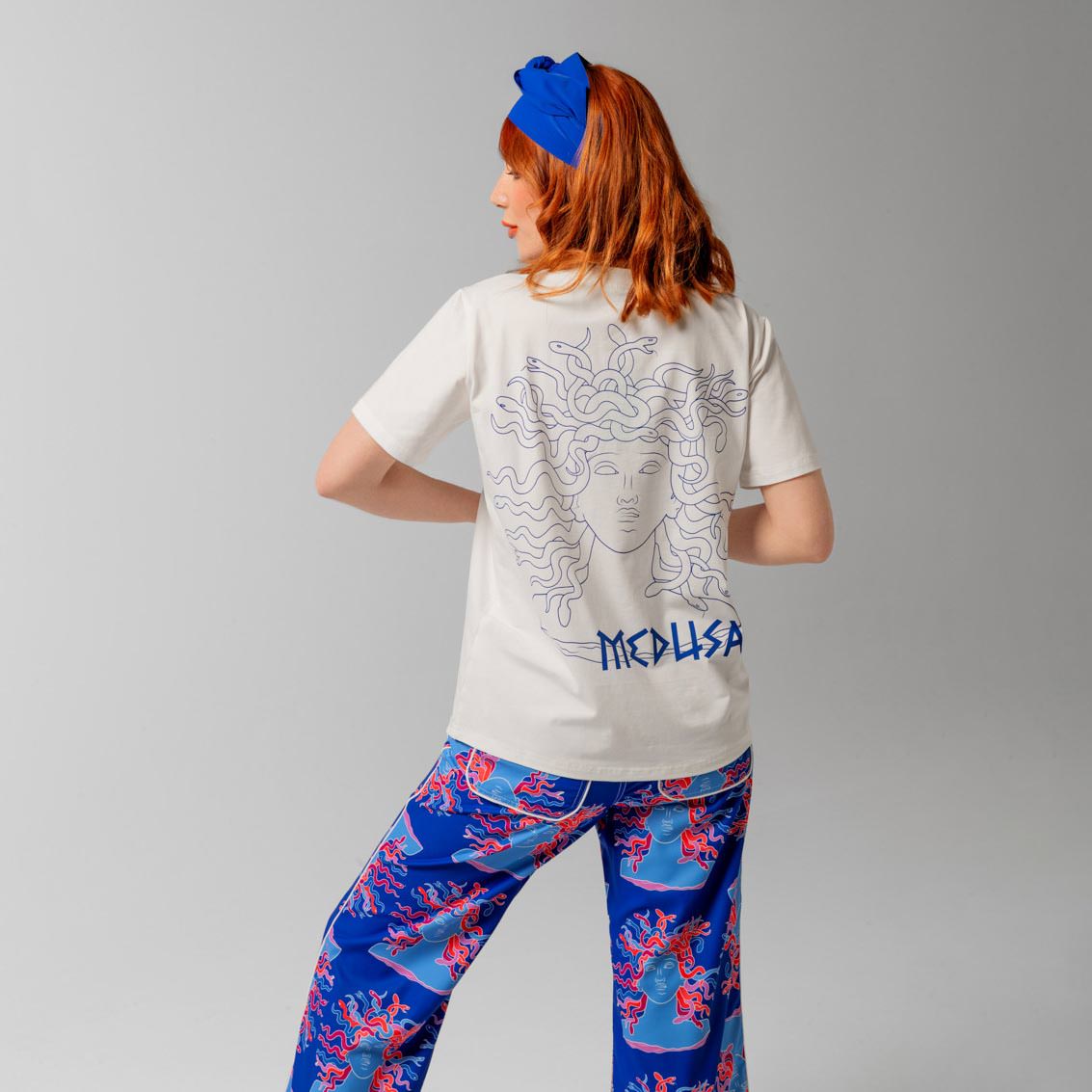 CAMISETA UNISEX CALL ME MEDUSA