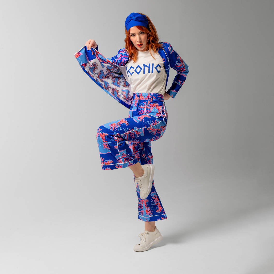 CAMISETA UNISEX CALL ME MEDUSA