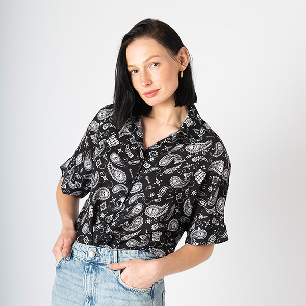 Camisa Calavera Cachemira Negra