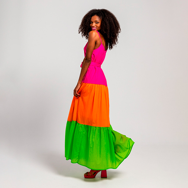 VESTIDO-VOLANTES-PANTONE