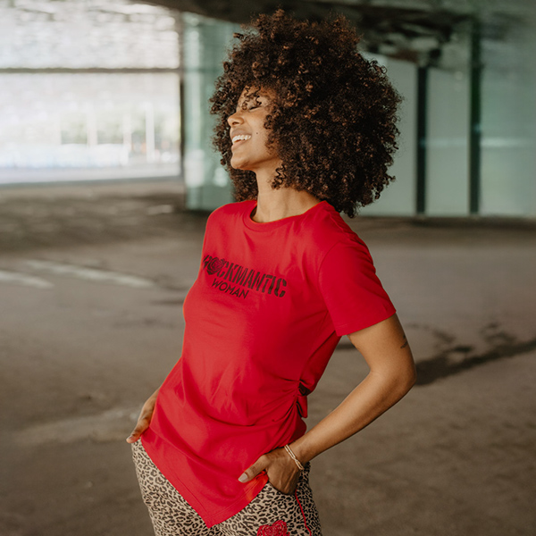 Camiseta-Rockmantic-Woman-roja