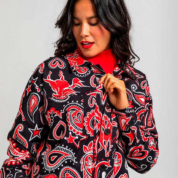 Cazadora-Over-Paisley-Cachemir-Negro