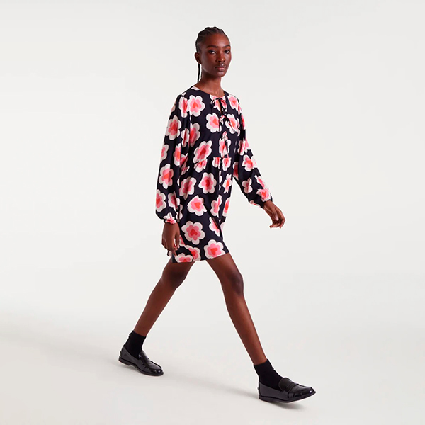 Vestido-Corto-con-Estampado-Sweetheart