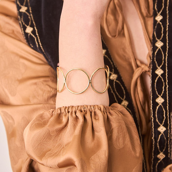 Brazalete-Líneas-Redondas-Abertura