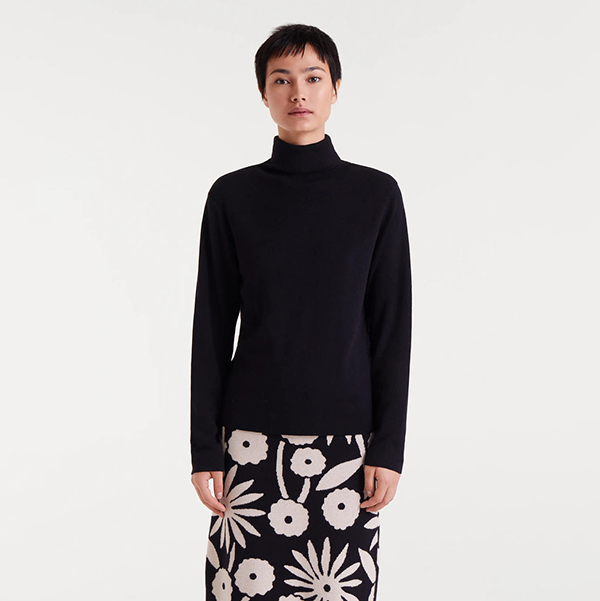 Jersey-Cuello-Alto-Negro