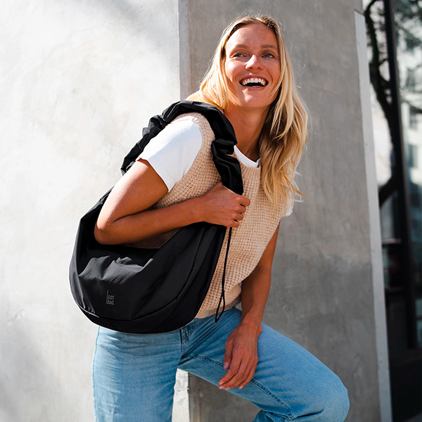 Moon Bag Ruffle Black