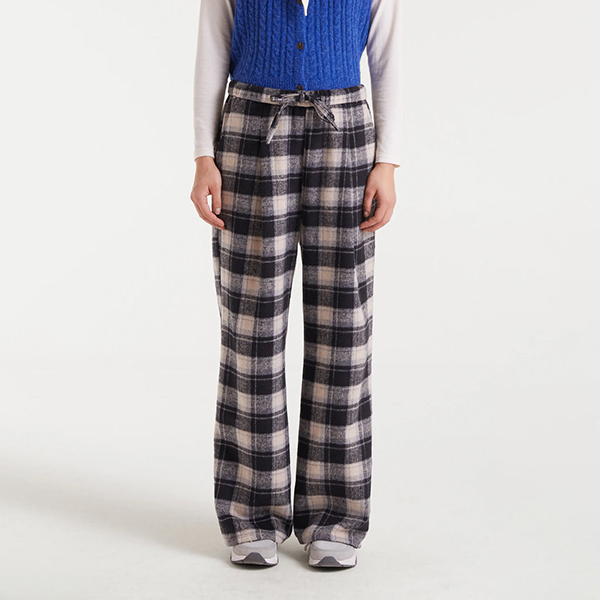 Pantalón-Black-Checks