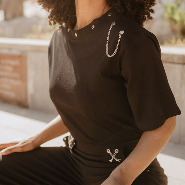 Camiseta-Cadena-Negra