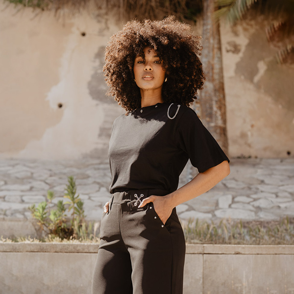 Camiseta-Cadena-Negra