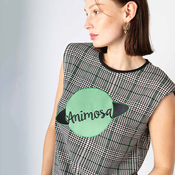 Camiseta-Planeta-Animosa