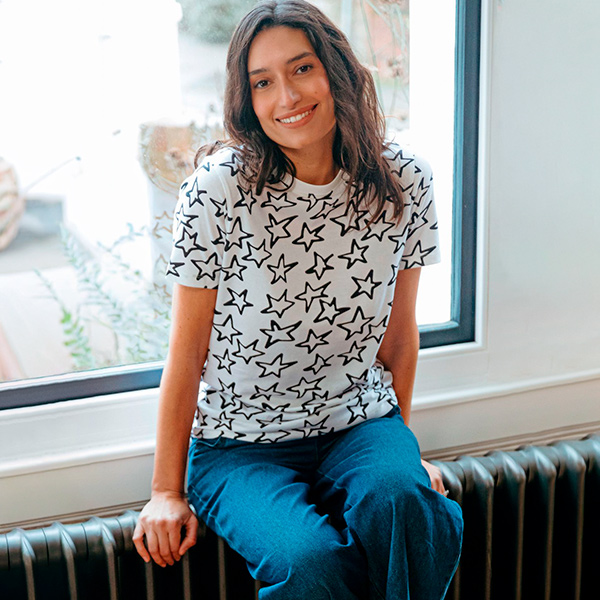 Maggie T-shirt Doodle Stars