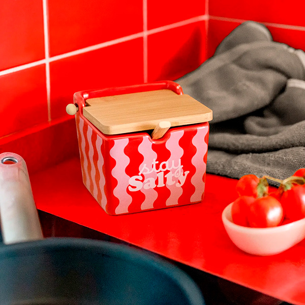 Salero-Stay-Salty-Rosa-y-Rojo