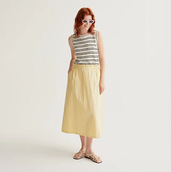 Falda-midi-amarillo-claro