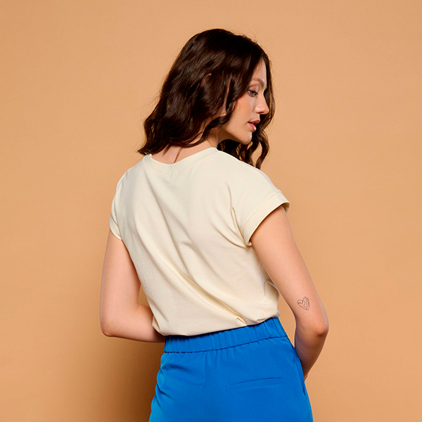 Holly-Top-03 Holly-Top