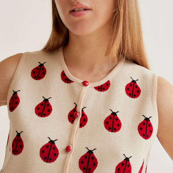 Top-punto-estampado-Red-Coccinella