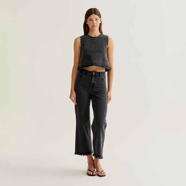 Top-vaquero-negro-ondas