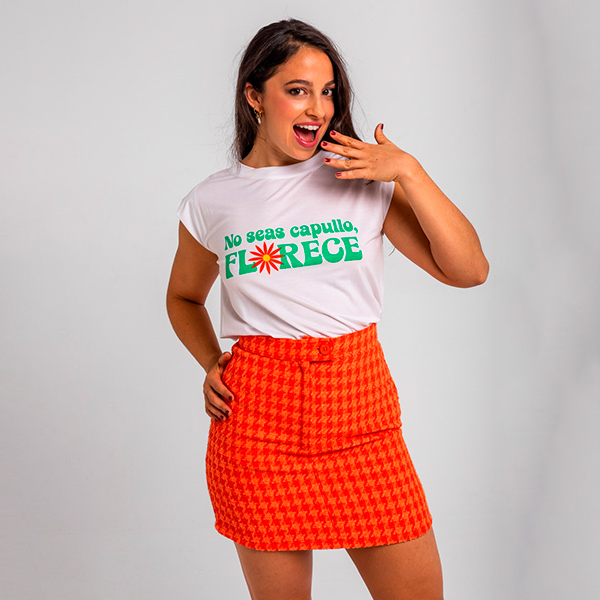 Camiseta-Corte-Canalla-Floreciendo