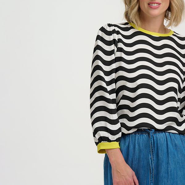 Kitty Jersey Top Waves Black