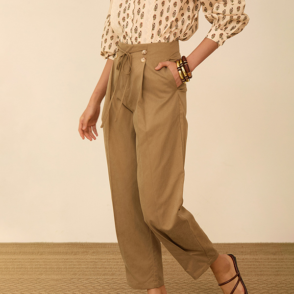 Pantalón tobillero pinzas Iguana