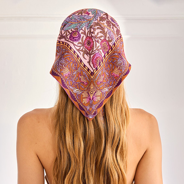 Pañuelo Estampado Floral Magenta