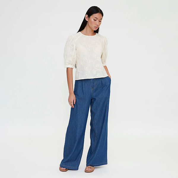 Top-blanco-roto-bordado-floral