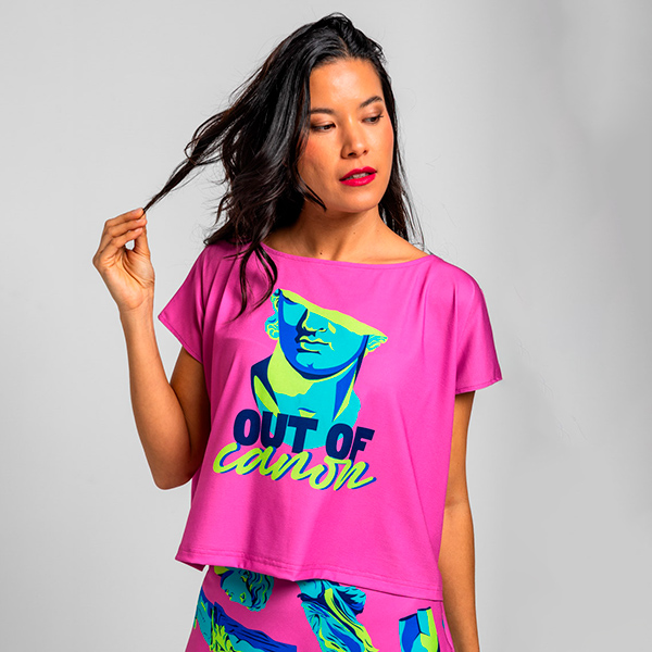 Camiseta Rosa Out of Canon