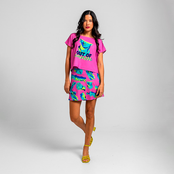 Camiseta Rosa Out of Canon