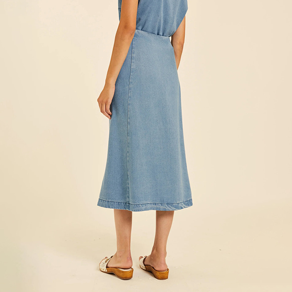 Falda-Midi-Abotonada-Denim