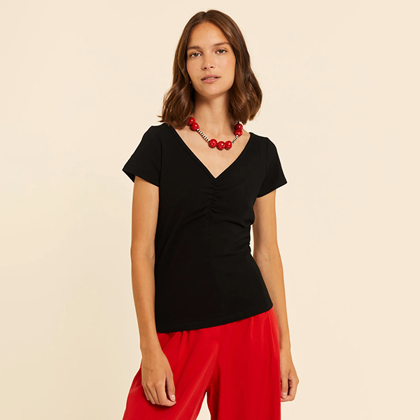 Top-Cuello-Pico-Negro
