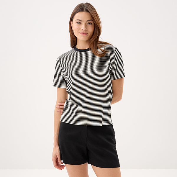 Camiseta Corazón Rayada