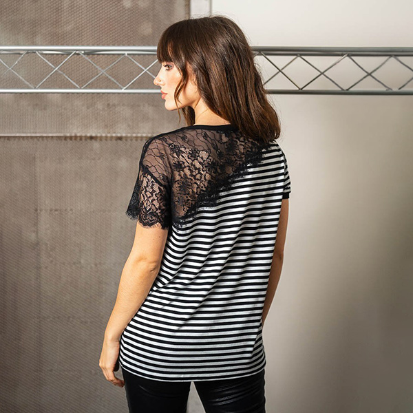 Camiseta Essential rayas