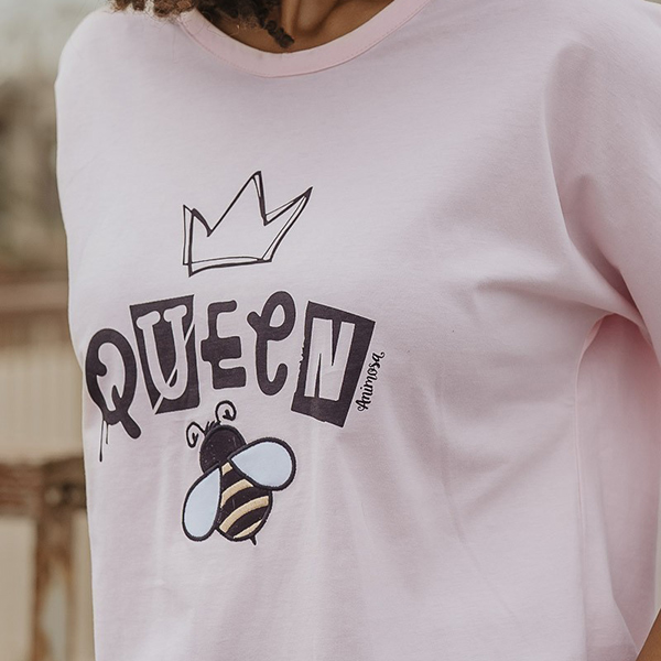 Camiseta Queen Bee Rosa