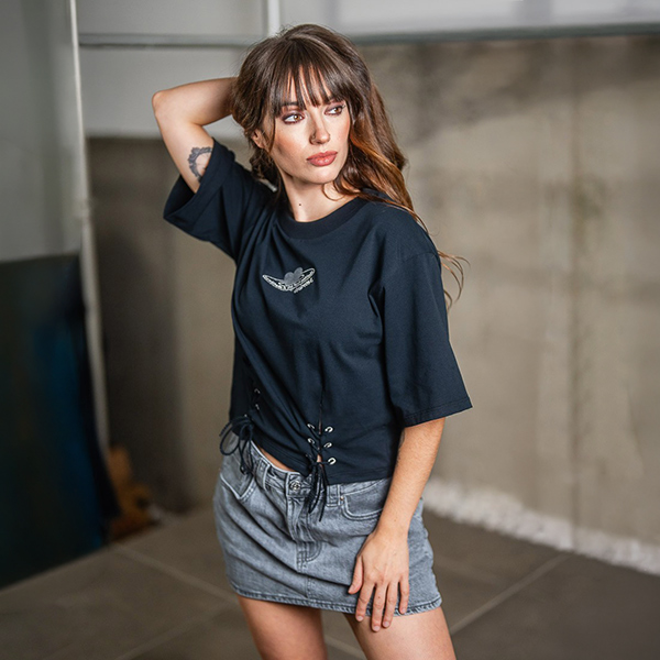 Camiseta cordones Gratitude