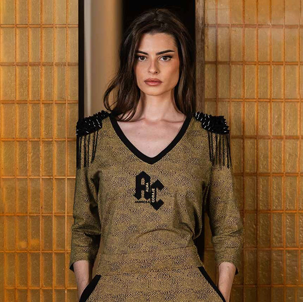 Camiseta hombreras serpiente