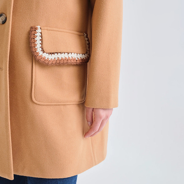 Abrigo Camel Crochet