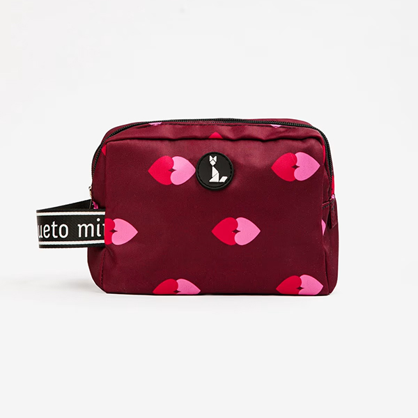Kiss Make Up Bag