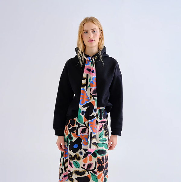 Sudadera Negra Lazada Neo Garden