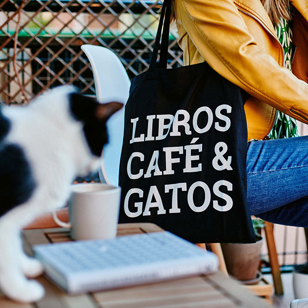 Tote Libros, Café y Gatos