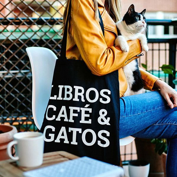 Tote Libros, Café y Gatos