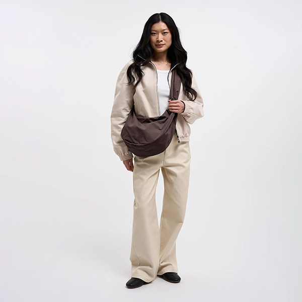 Moon Bag Ruffle Sea Lion